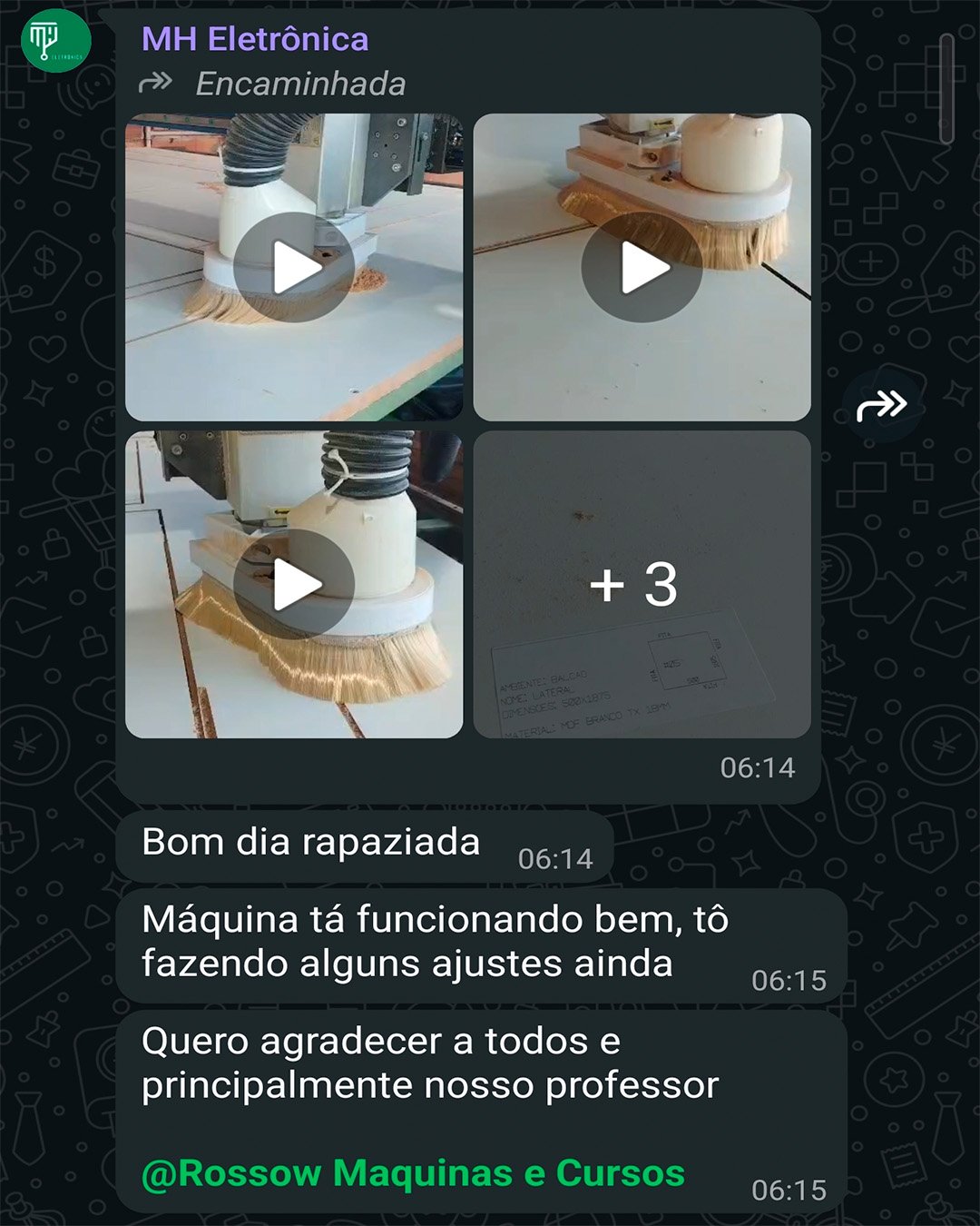 Print do grupo: aluno comunica que sua Router CNC está funcionando e agradece o professor